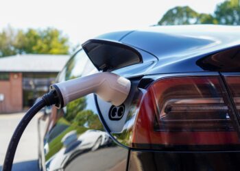 myenergi charging a Tesla